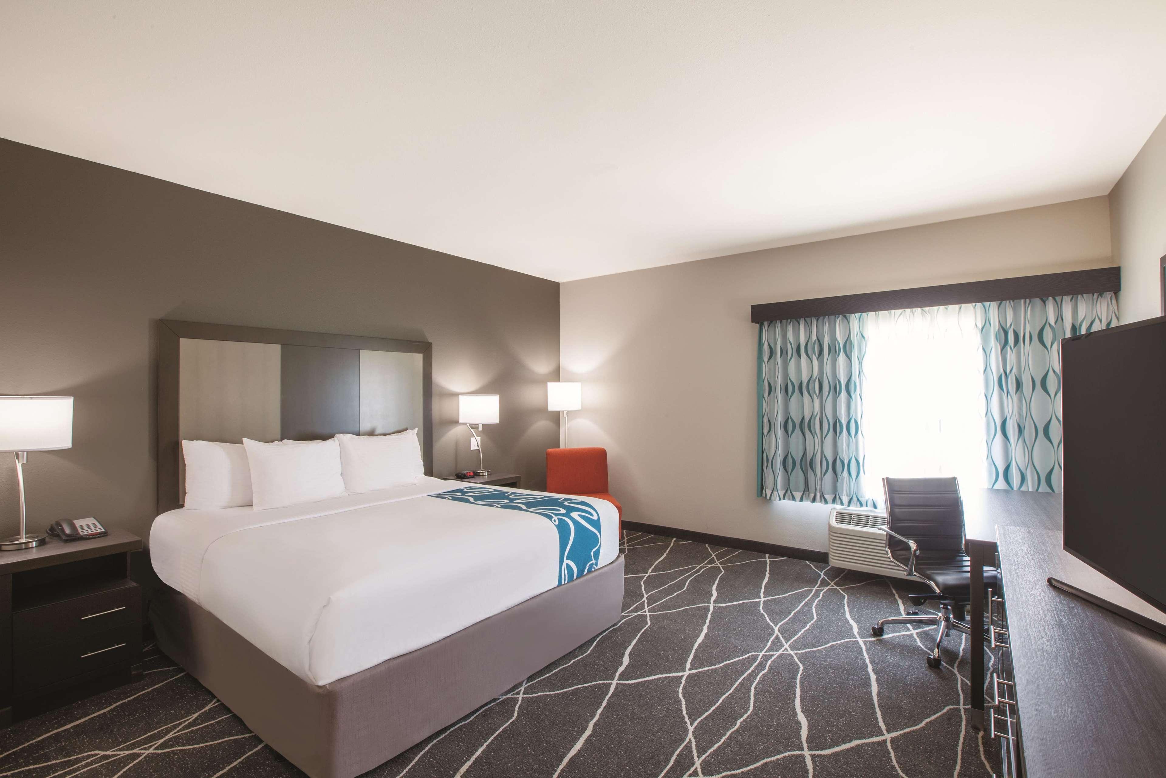 La Quinta By Wyndham Tulsa Broken Arrow Hotel Exterior photo